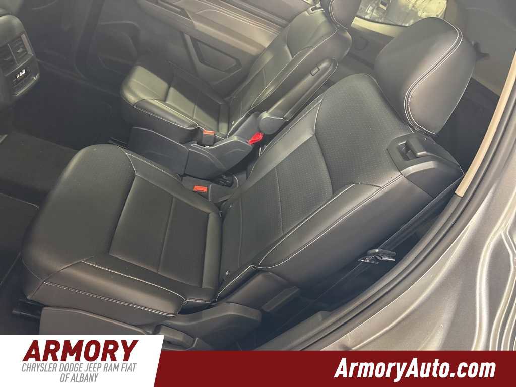 Used 2022 Volkswagen Atlas SE w/ Panoramic Sunroof Package image 28