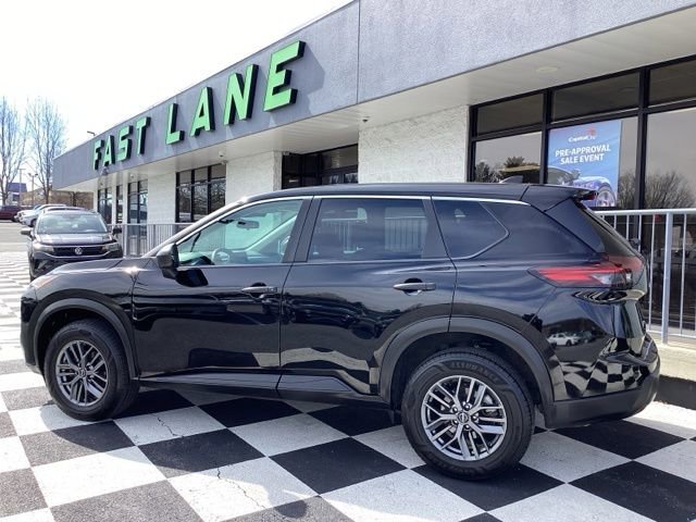 Used 2024 Nissan Rogue S image 6