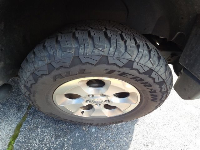 Used 2010 Jeep Wrangler Sport w/ Black Appearance Group AWD/4WD image 23
