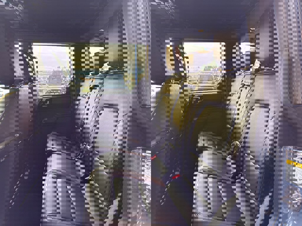 New 2025 Ford Bronco Outer Banks w/ Black Appearance Package image 24