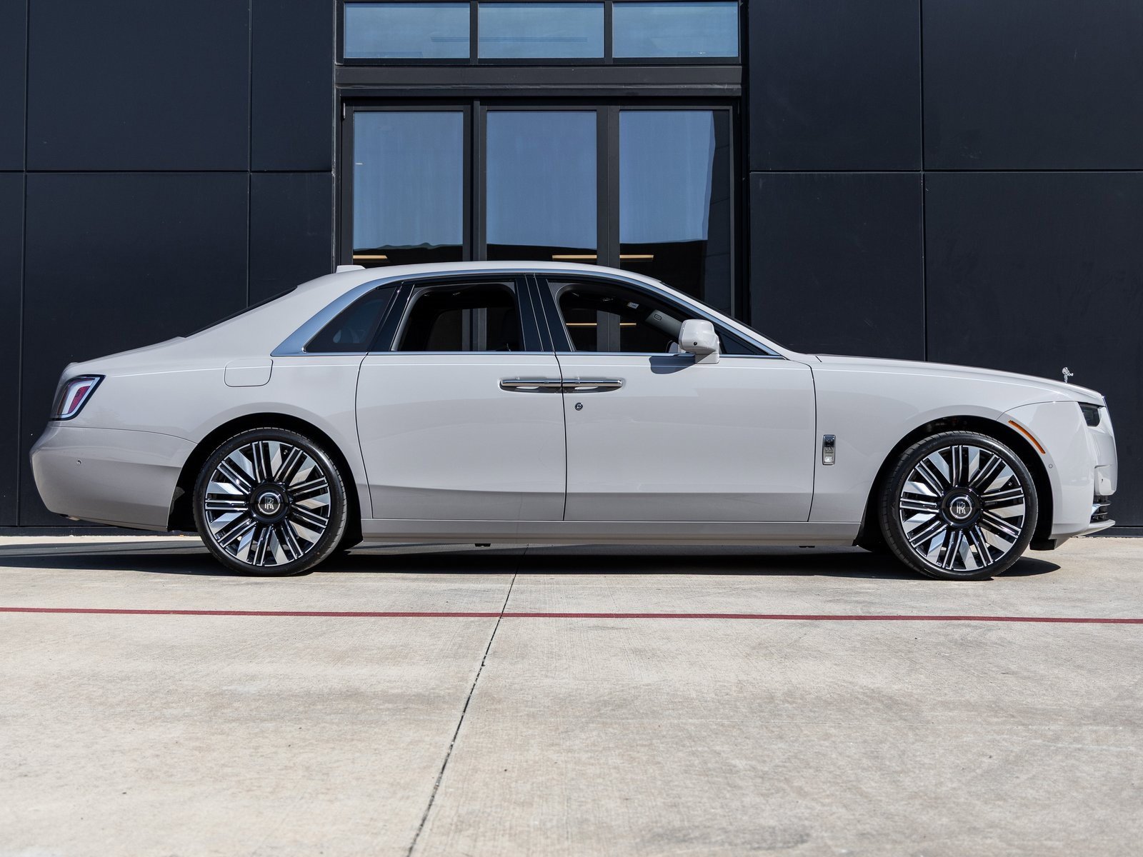 New 2026 Rolls-Royce Ghost image 12