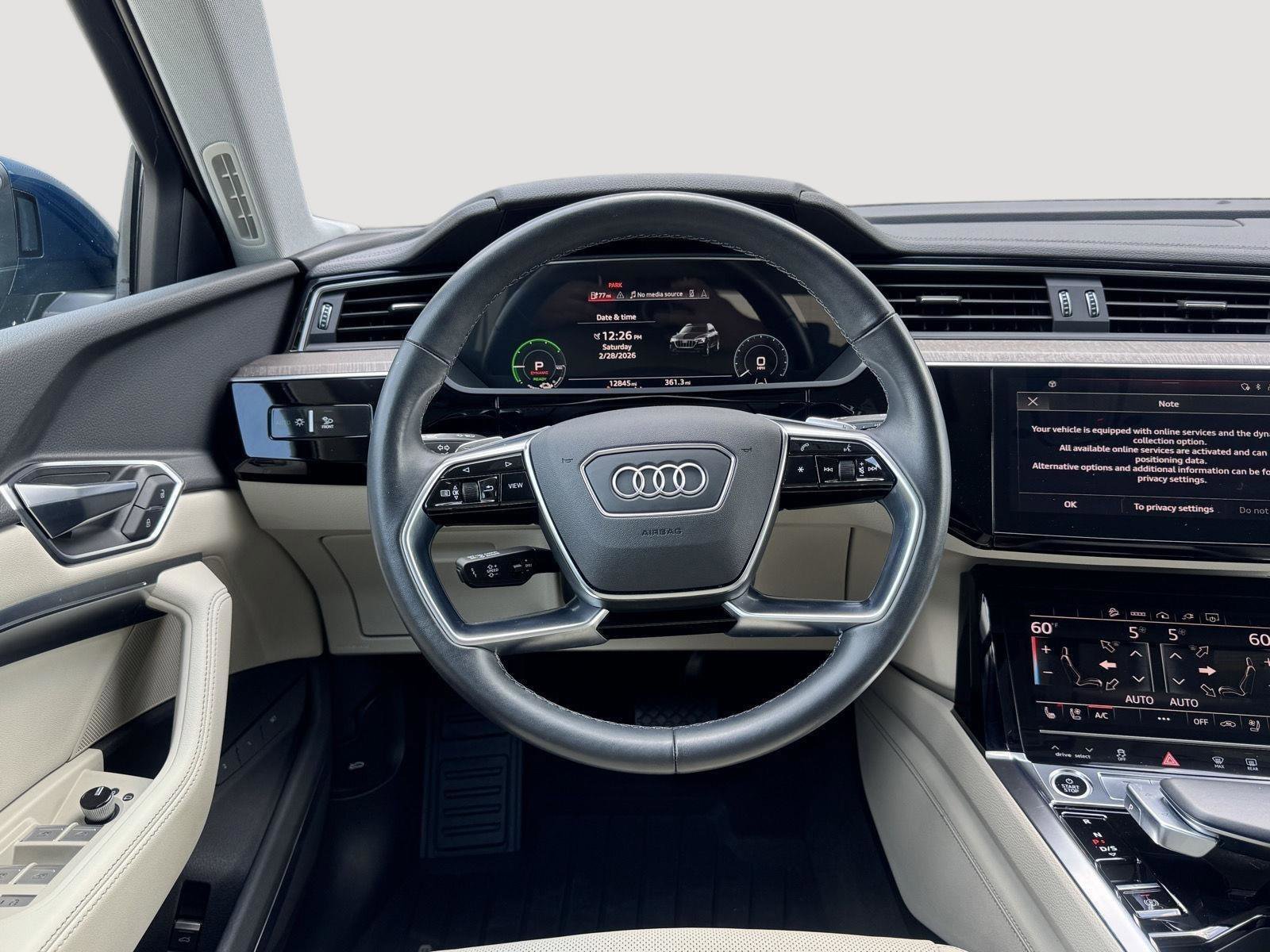 Used 2022 Audi e-tron Premium Plus w/ Premium Plus Package image 15