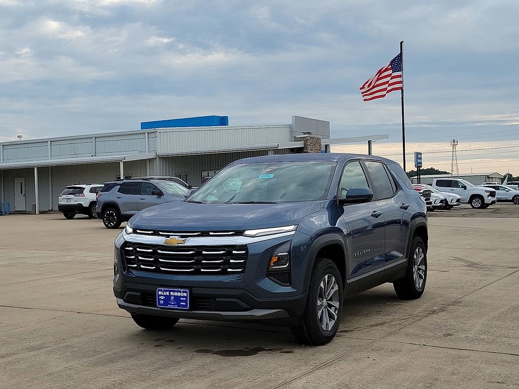 New 2026 Chevrolet Equinox LT w/ Convenience Package II image 2