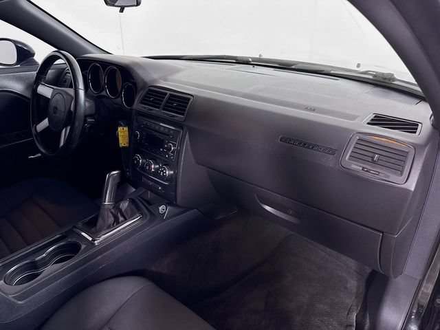 Used 2010 Dodge Challenger R/T RWD image 29