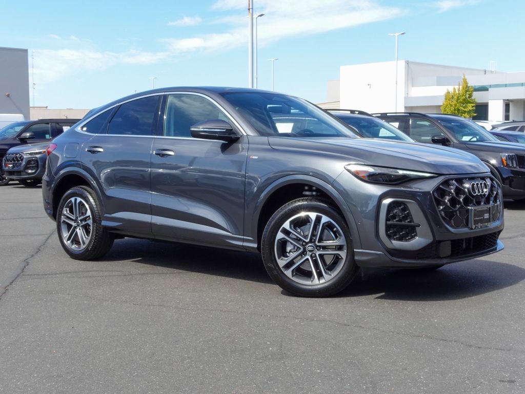 Used 2026 Audi Q5 Premium Plus w/ Premium Plus AWD/4WD image 5