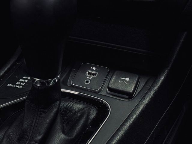 Used 2022 Jeep Cherokee Limited image 33