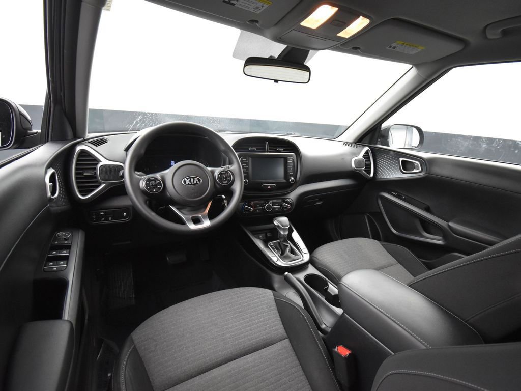 Used 2021 Kia Soul S image 11