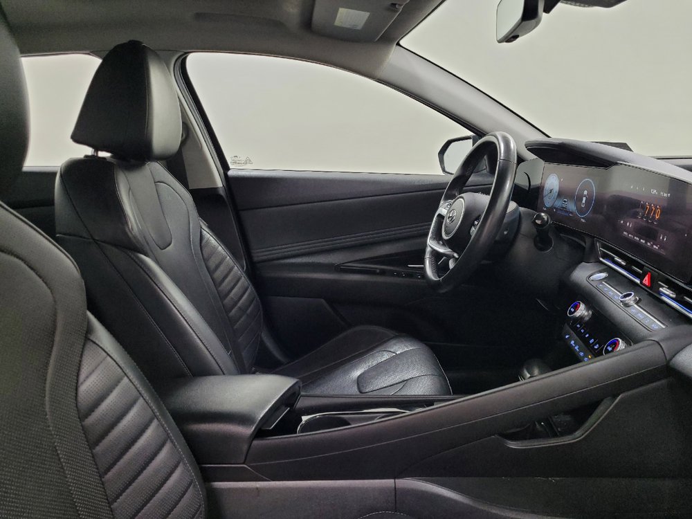 Used 2021 Hyundai Elantra Limited FWD image 21