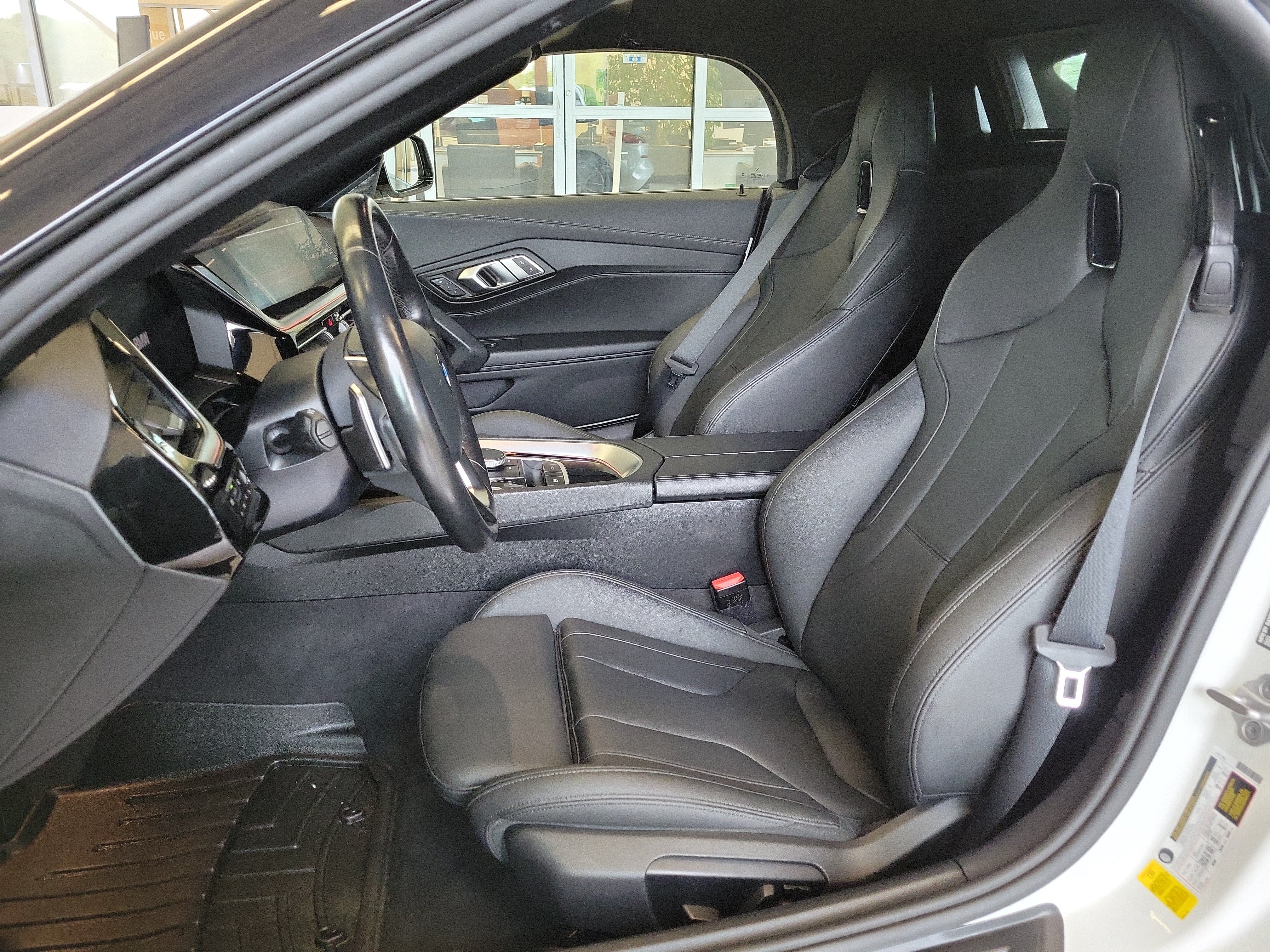 Used 2022 BMW Z4 sDrive30i w/ Driving Assistance Package RWD image 14