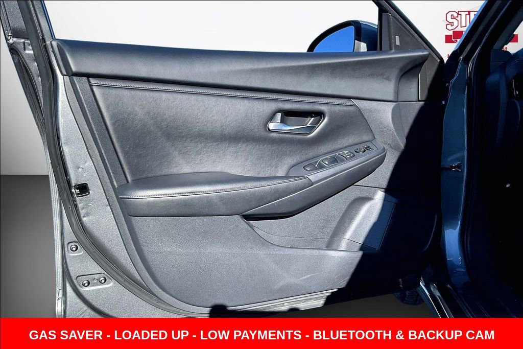 Used 2024 Nissan Sentra SV image 17