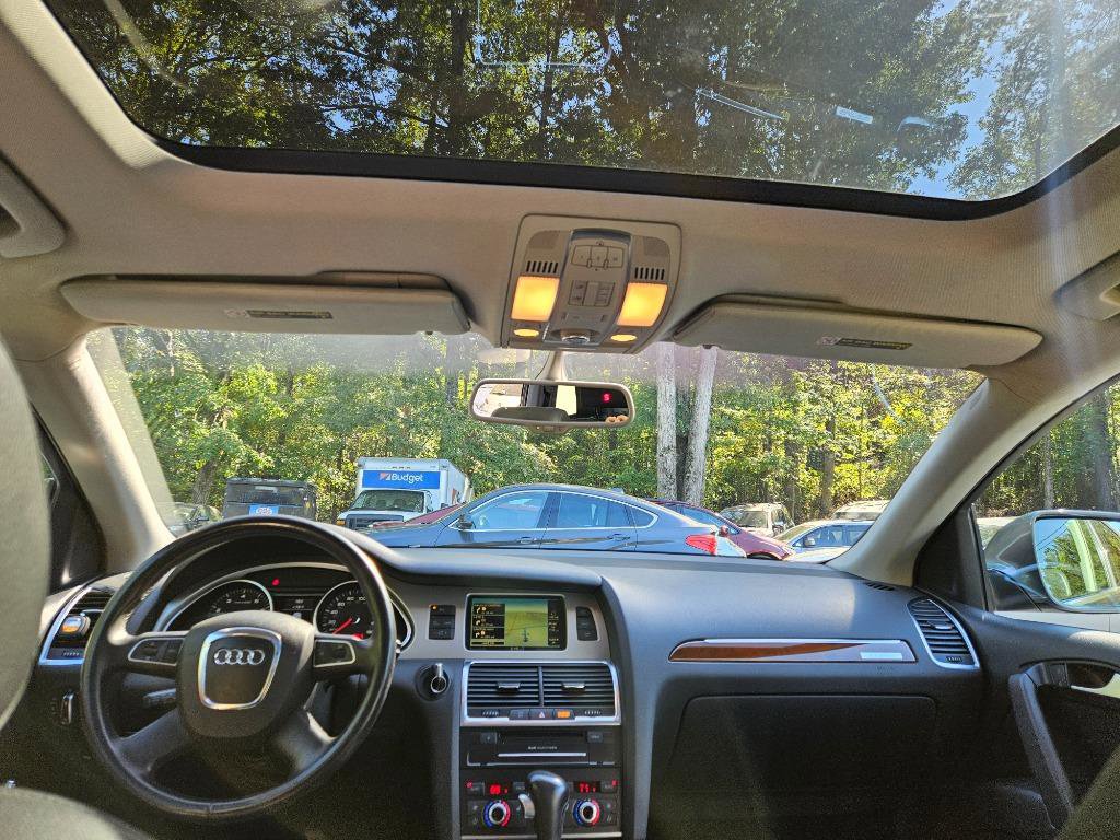 Used 2010 Audi Q7 3.6 Premium Plus w/ Premium Plus Pkg image 29