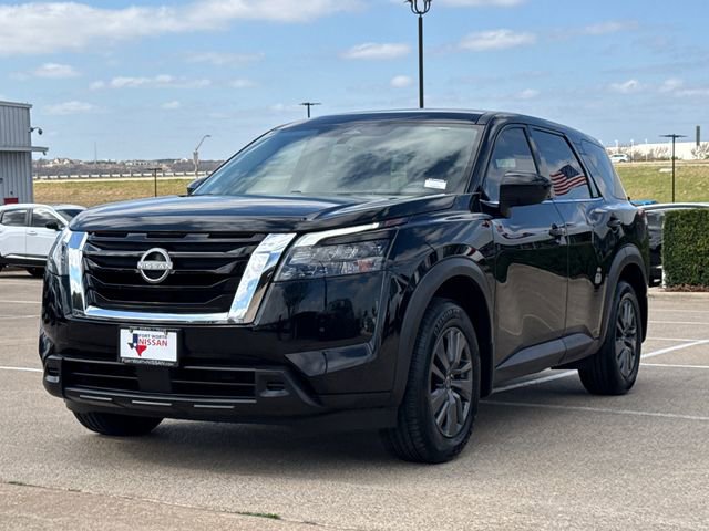 Certified 2024 Nissan Pathfinder S image 4