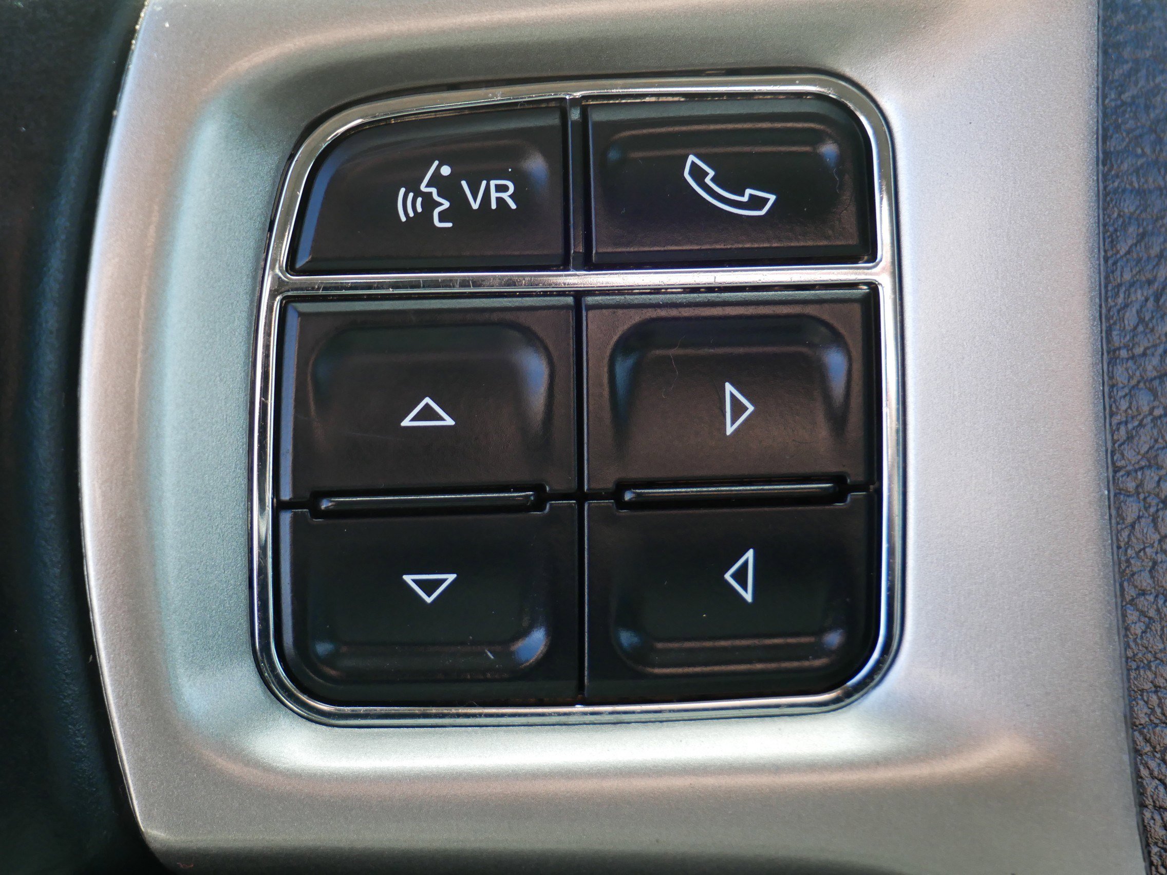 Used 2014 RAM 1500 Laramie w/ Trailer Tow Group image 22