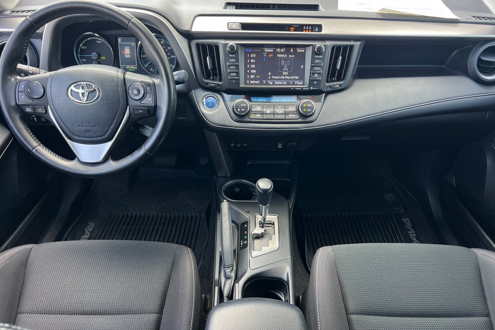 Used 2017 Toyota RAV4 XLE w/ Convenience Package AWD/4WD image 13