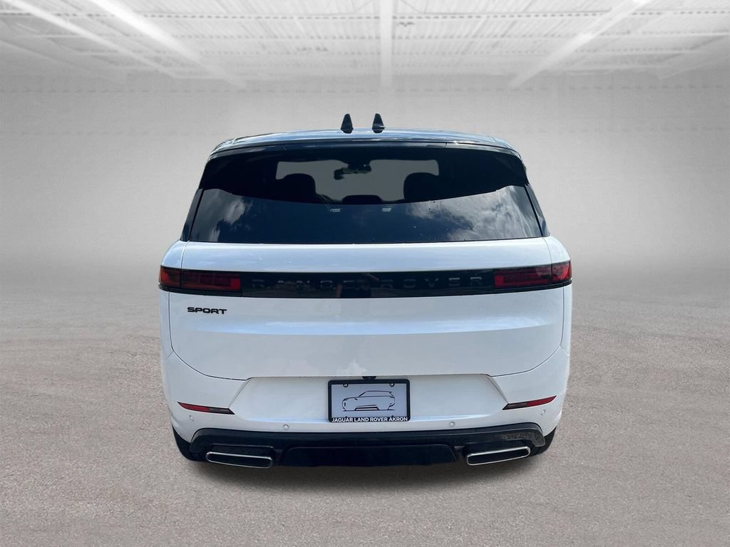 New 2026 Land Rover Range Rover Sport Dynamic SE AWD/4WD image 4
