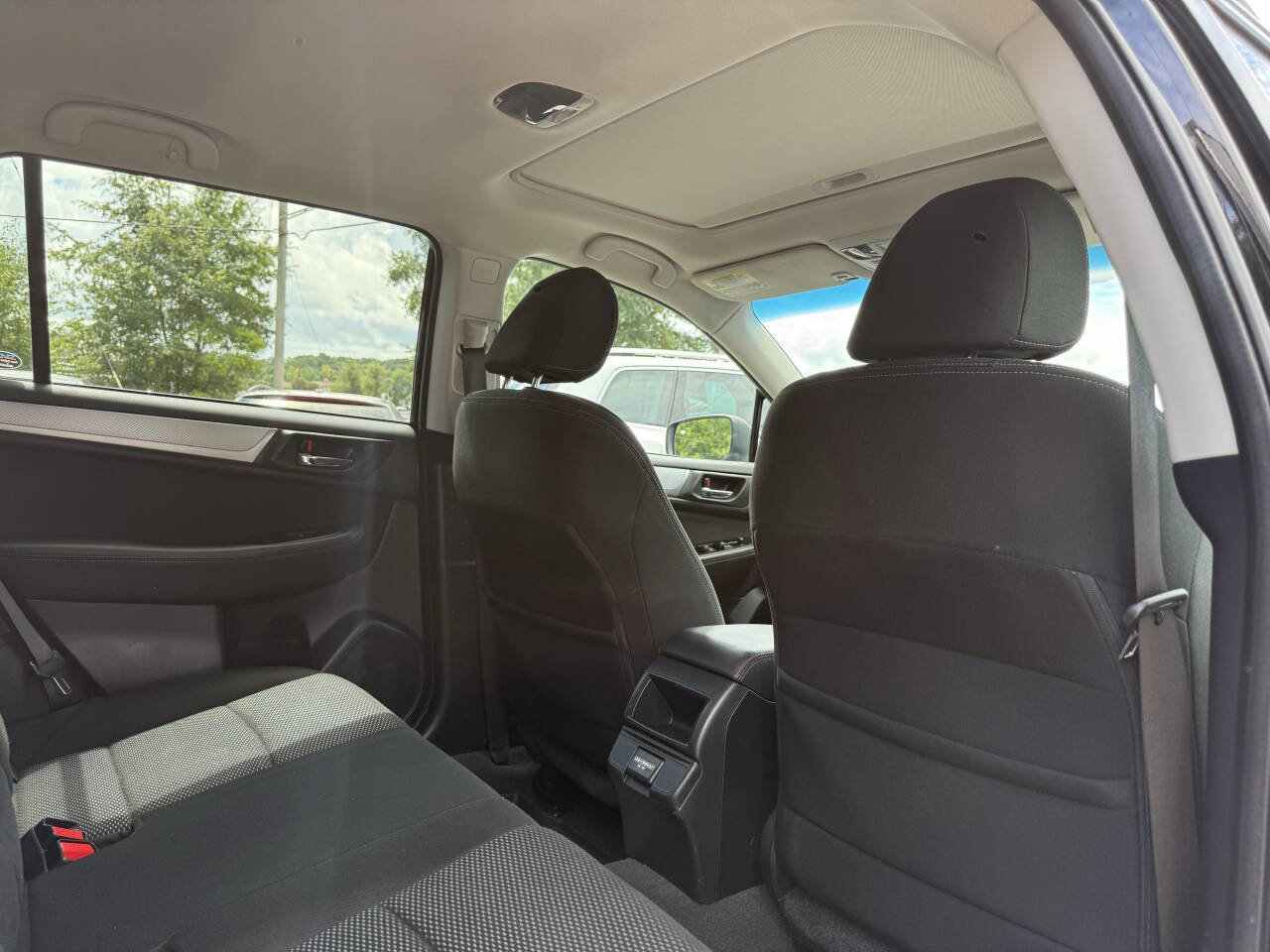 Used 2018 Subaru Outback 2.5i Premium image 14