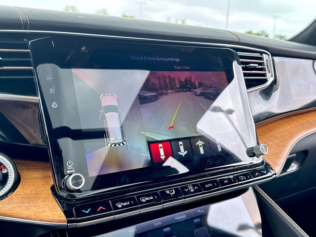 Used 2024 Jeep Grand Wagoneer L Series III image 23