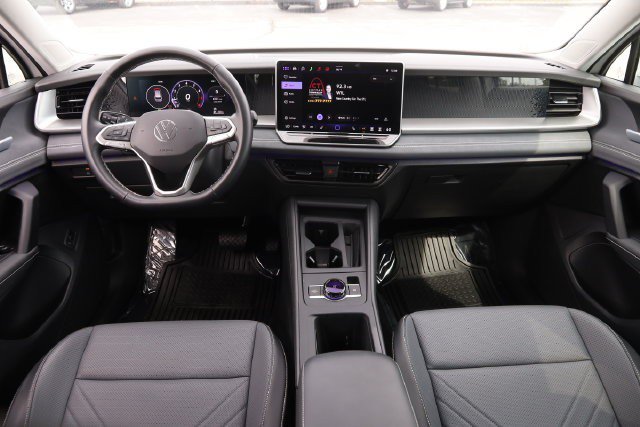 Used 2026 Volkswagen Tiguan SE FWD image 20
