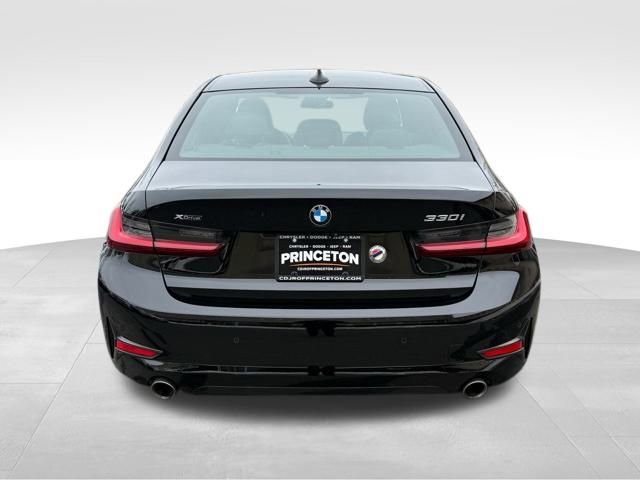 Used 2022 BMW 330i xDrive Sedan w/ Premium Package 2 image 6
