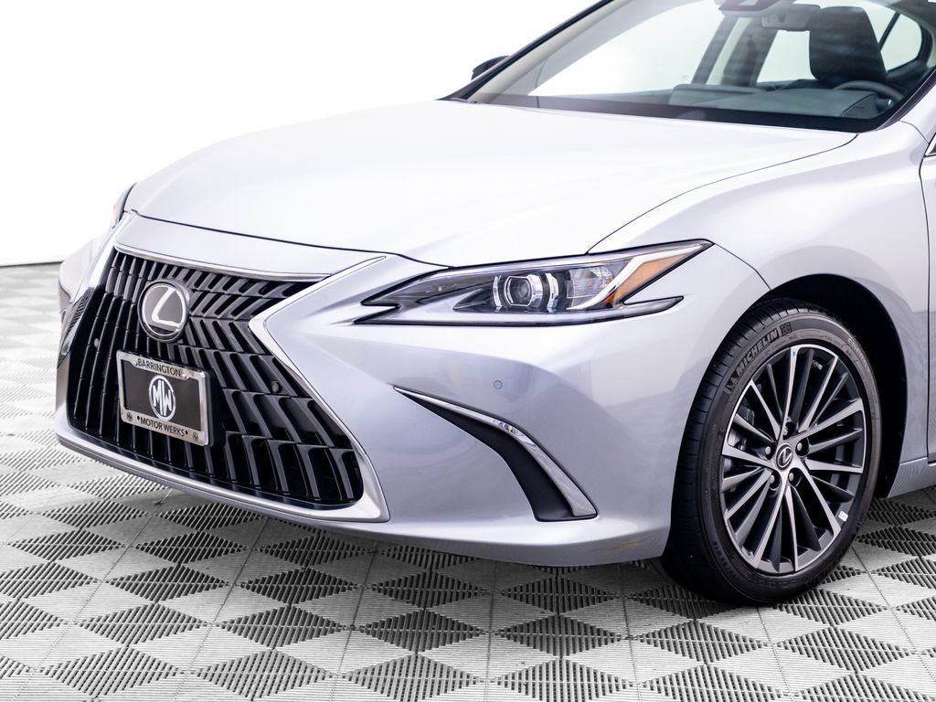 Used 2023 Lexus ES 300h w/ Premium Package FWD image 35