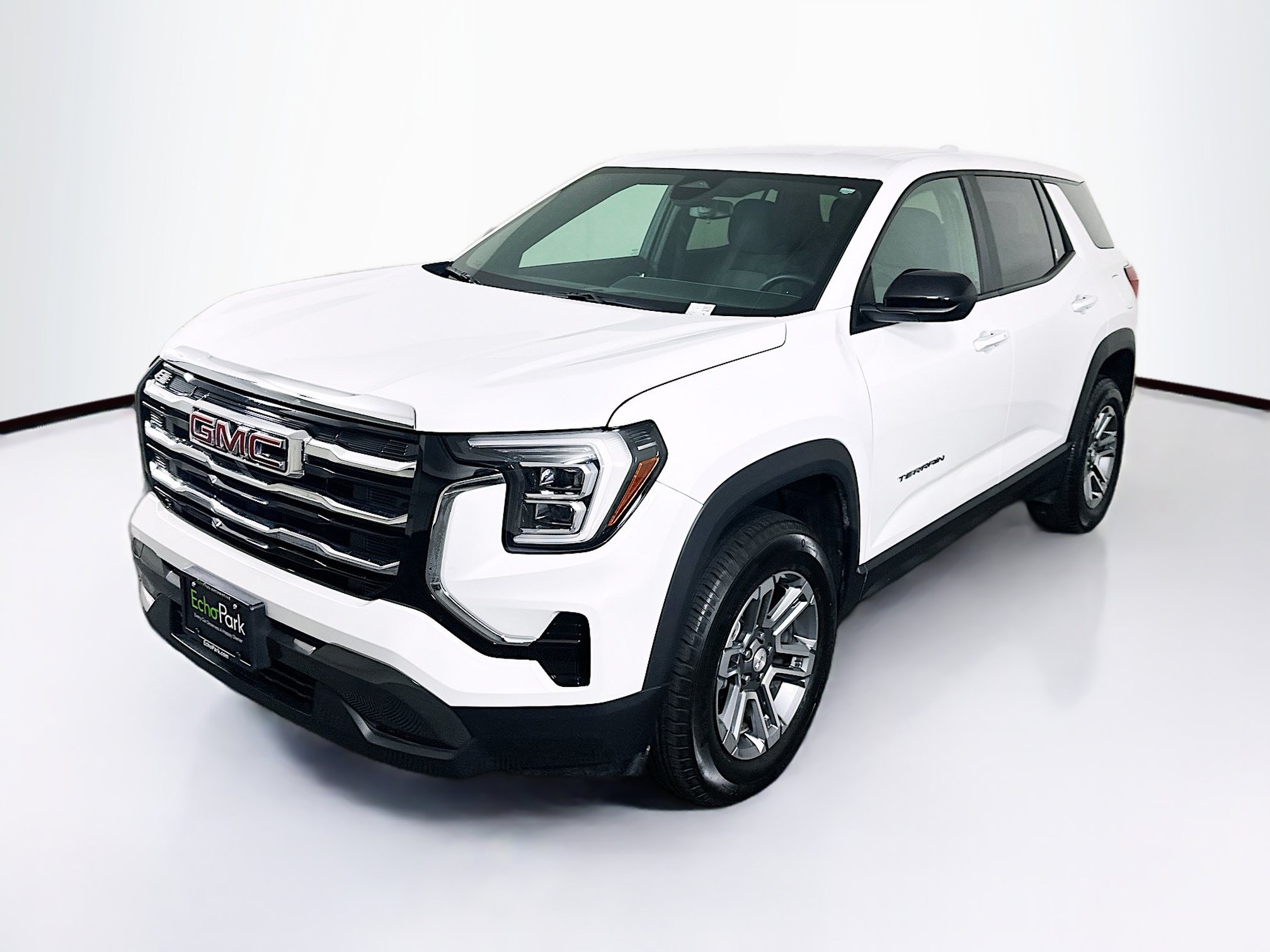 Used 2025 GMC Terrain Elevation AWD/4WD image 3