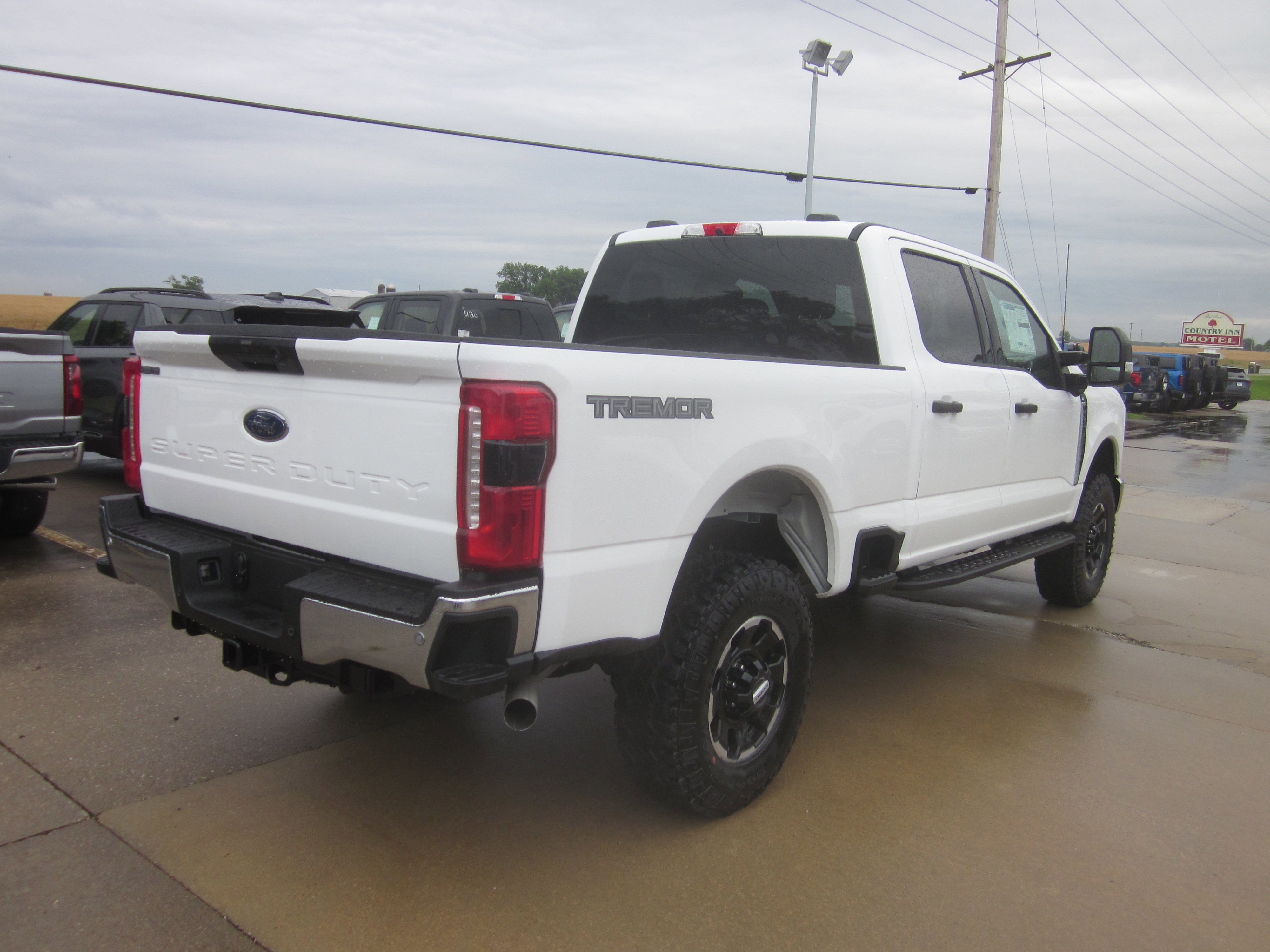 New 2025 Ford F350 XLT w/ Tremor Off-Road Package image 6