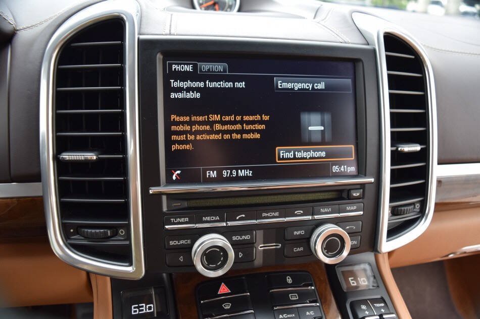 Used 2013 Porsche Cayenne Diesel AWD/4WD image 65