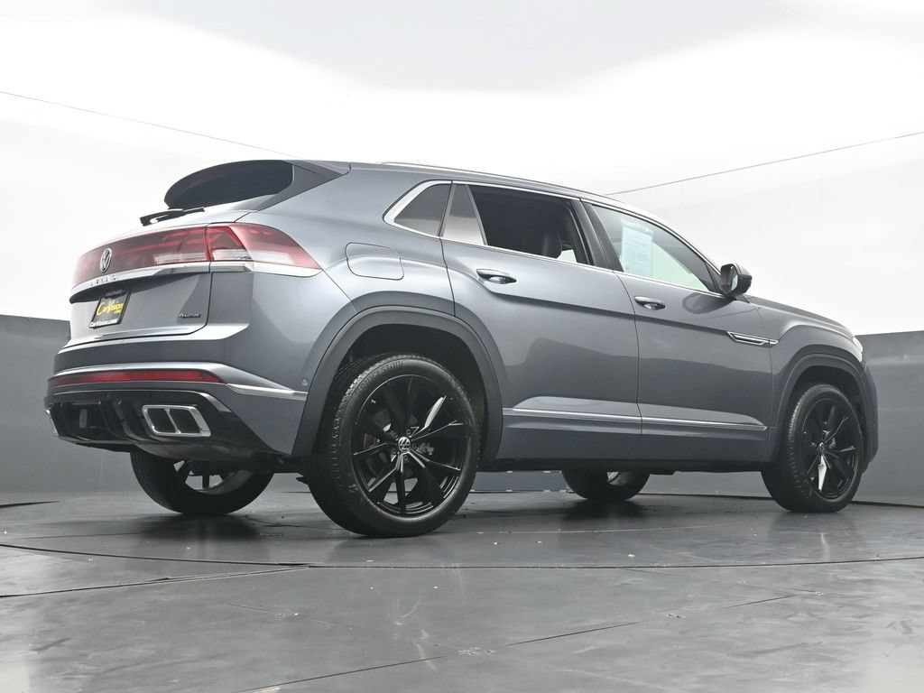 Used 2025 Volkswagen Atlas Cross Sport SEL Premium R-Line AWD/4WD image 45