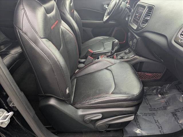 Used 2017 Jeep Compass Trailhawk w/ Leather Interior Group AWD/4WD image 19