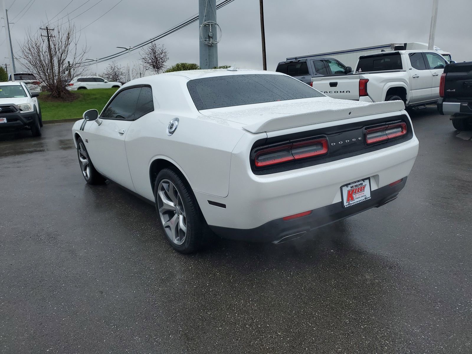 Used 2015 Dodge Challenger R/T Plus image 3