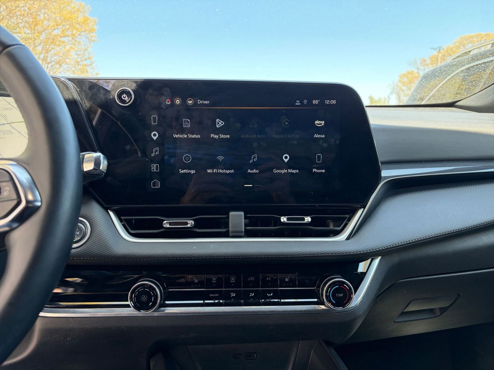 Used 2025 Chevrolet Equinox LT FWD image 17