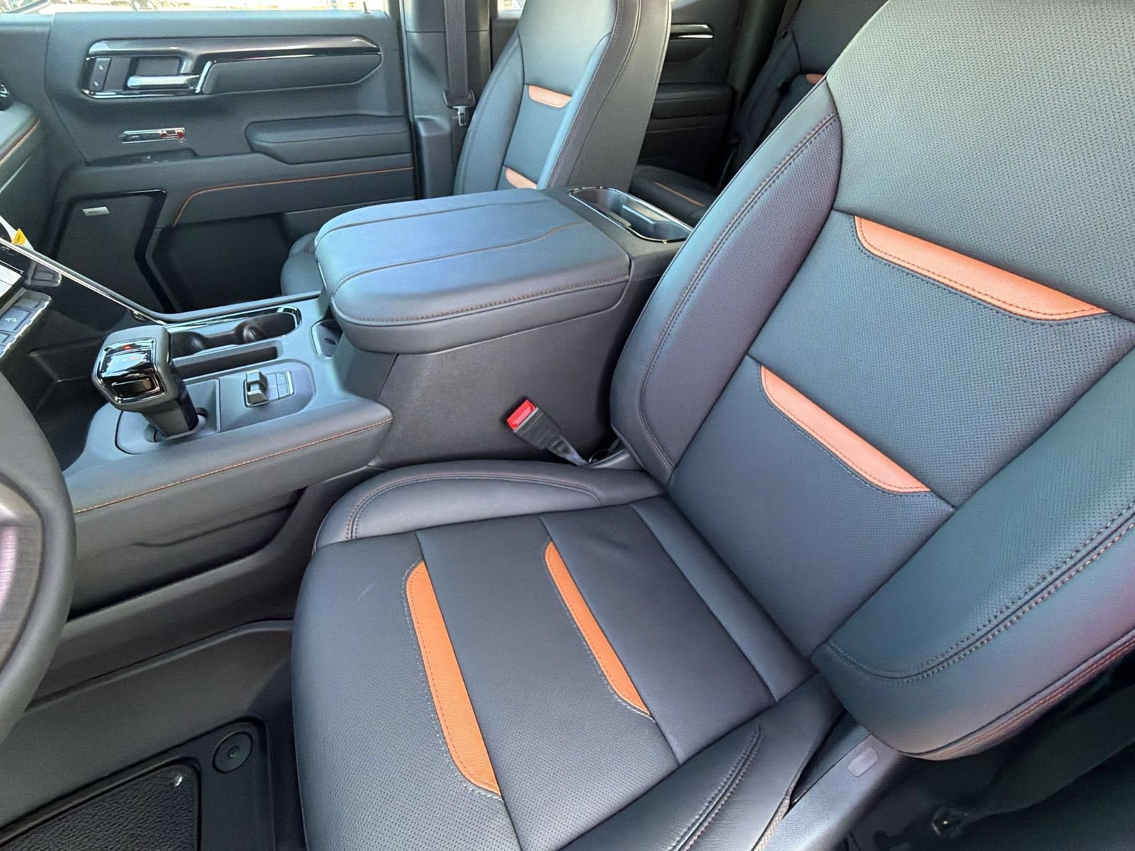 New 2026 GMC Sierra 1500 AT4 w/ AT4 Premium Package AWD/4WD image 24