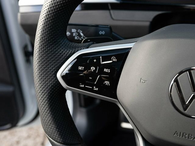 Used 2023 Volkswagen Arteon SEL w/ Arteon MDO Package (Z43) image 39