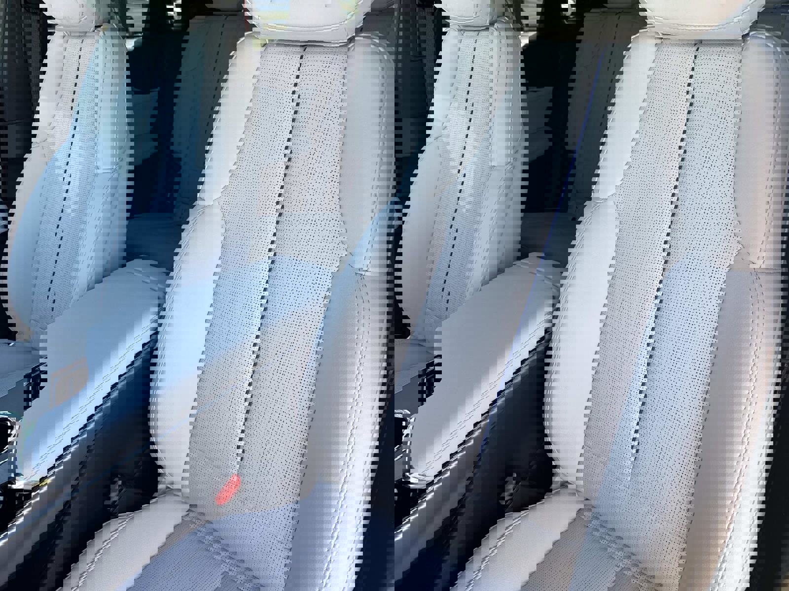 New 2025 Cadillac Lyriq Sport image 21