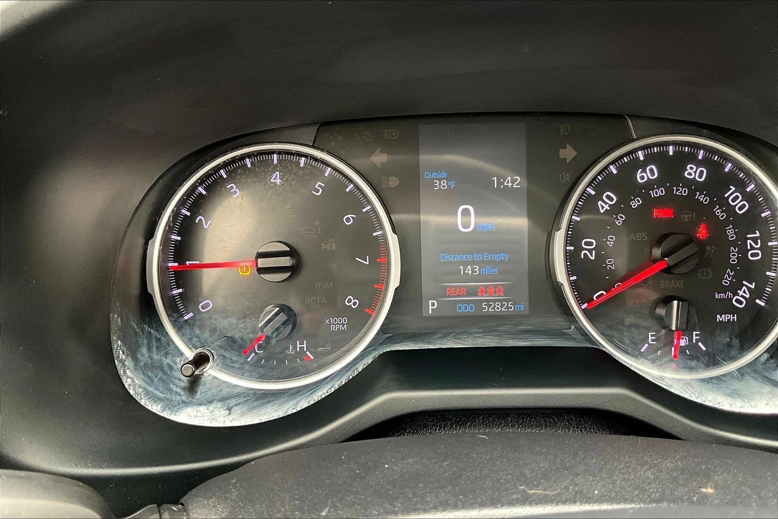 Used 2021 Toyota RAV4 LE image 14