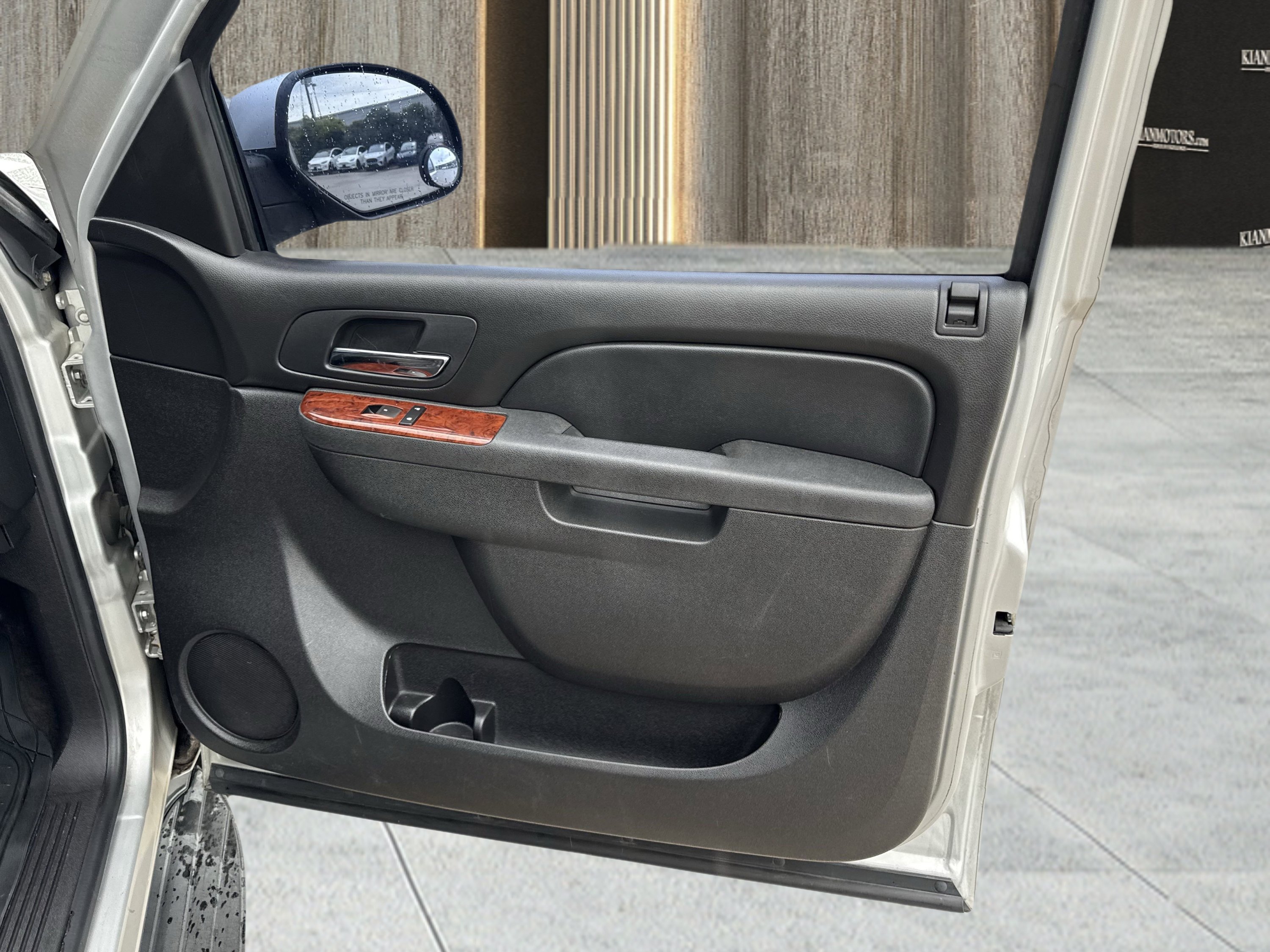 Used 2011 Chevrolet Tahoe LT image 45