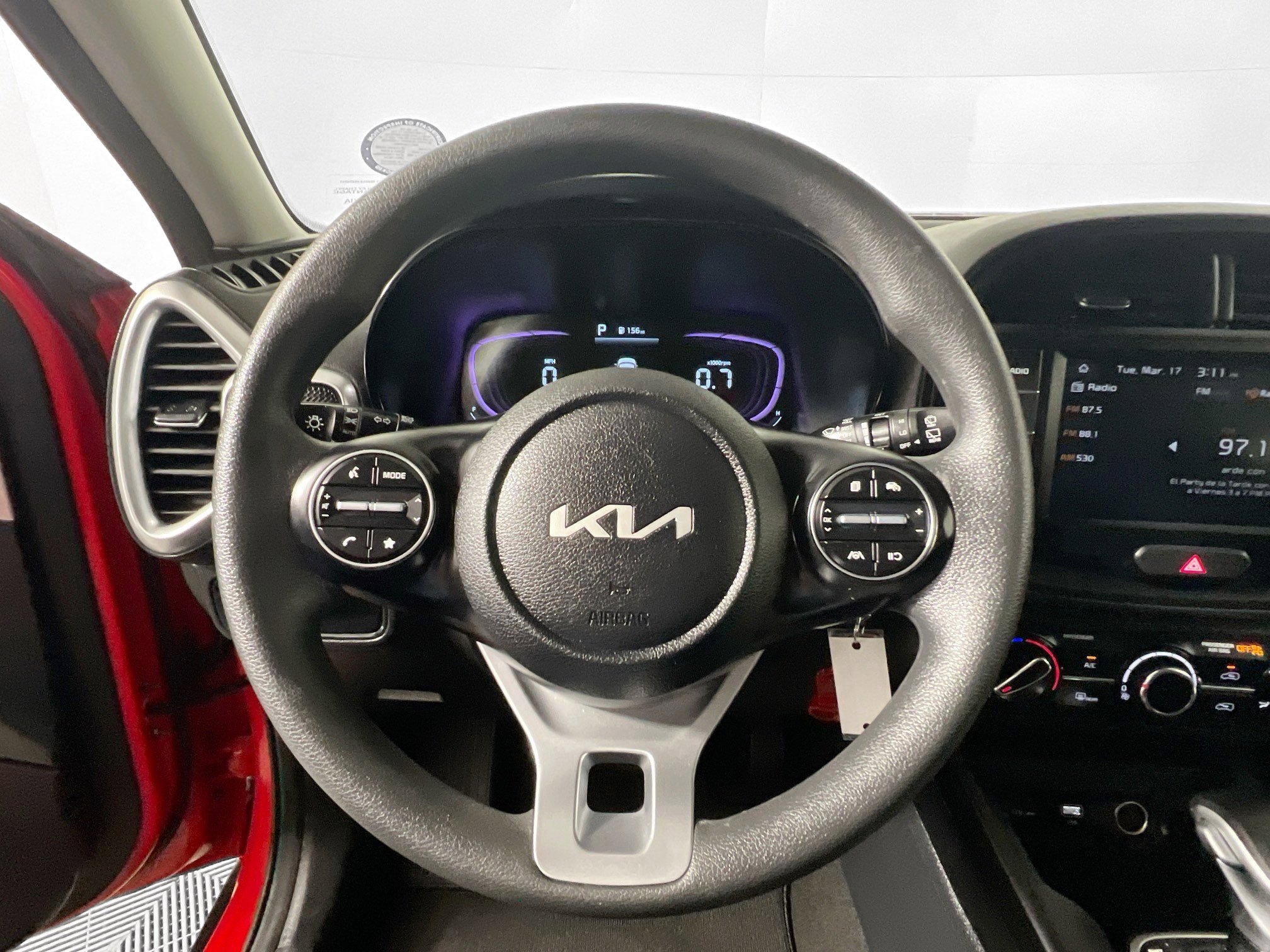 Used 2025 Kia Soul LX w/ LX Technology Package image 17