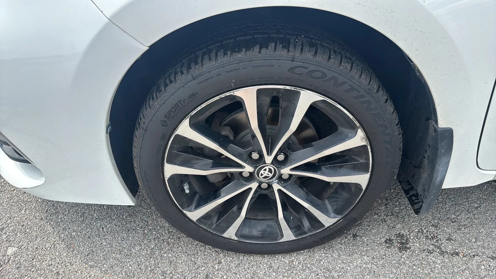 Used 2017 Toyota Corolla SE FWD image 15