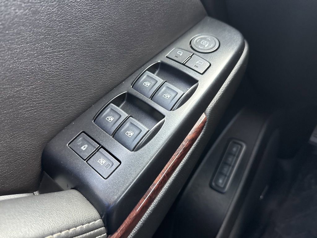 Used 2020 GMC Yukon XL SLT image 19