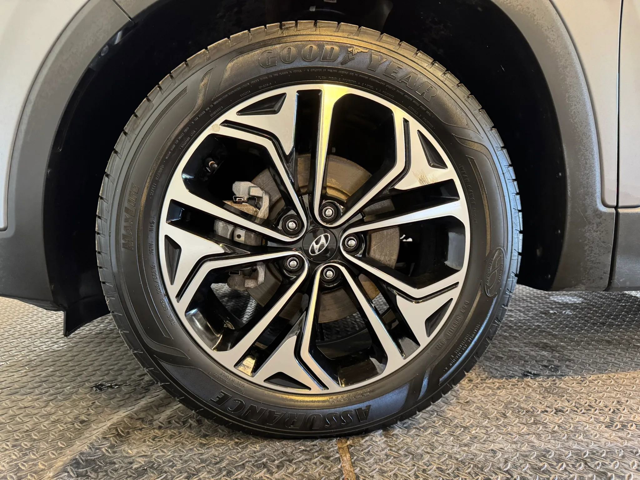 Used 2019 Hyundai Santa Fe Limited AWD/4WD image 36