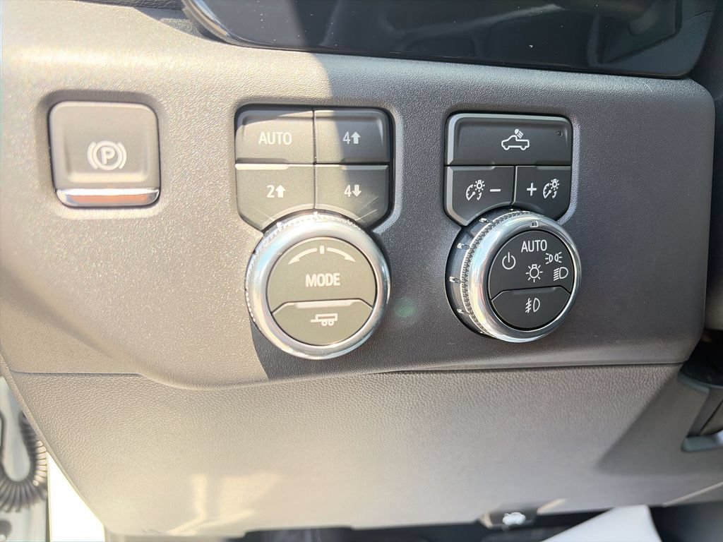 New 2026 GMC Sierra 1500 Elevation w/ X31 Off-Road Package AWD/4WD image 22
