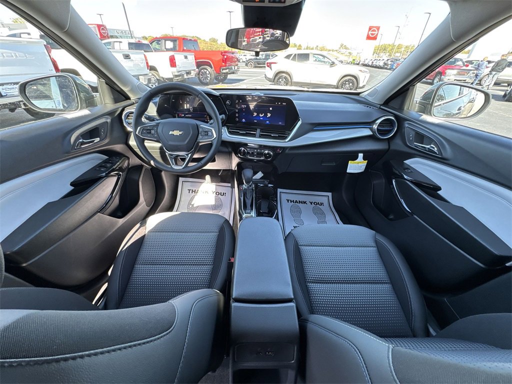 New 2026 Chevrolet Trax LT w/ Driver Confidence Package image 21