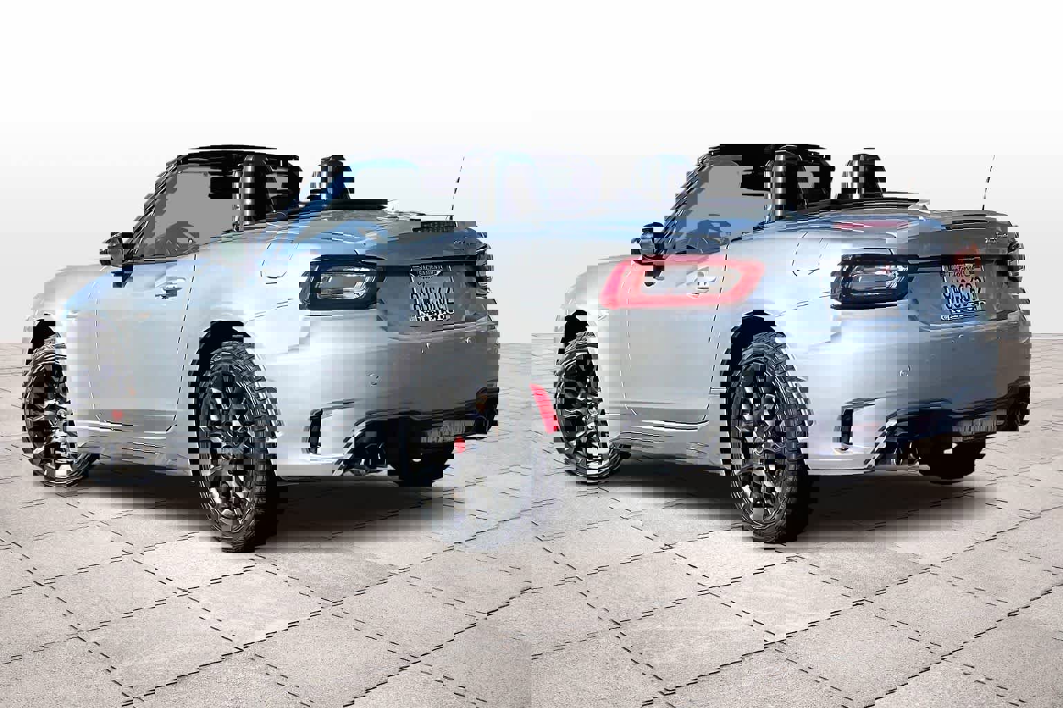 Used 2020 FIAT 124 Spider Abarth w/ Convenience Group image 15