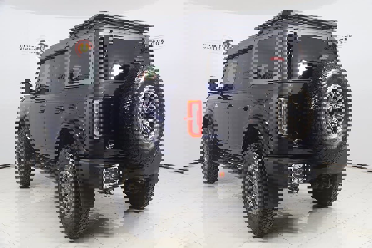 Used 2021 Ford Bronco Outer Banks image 4