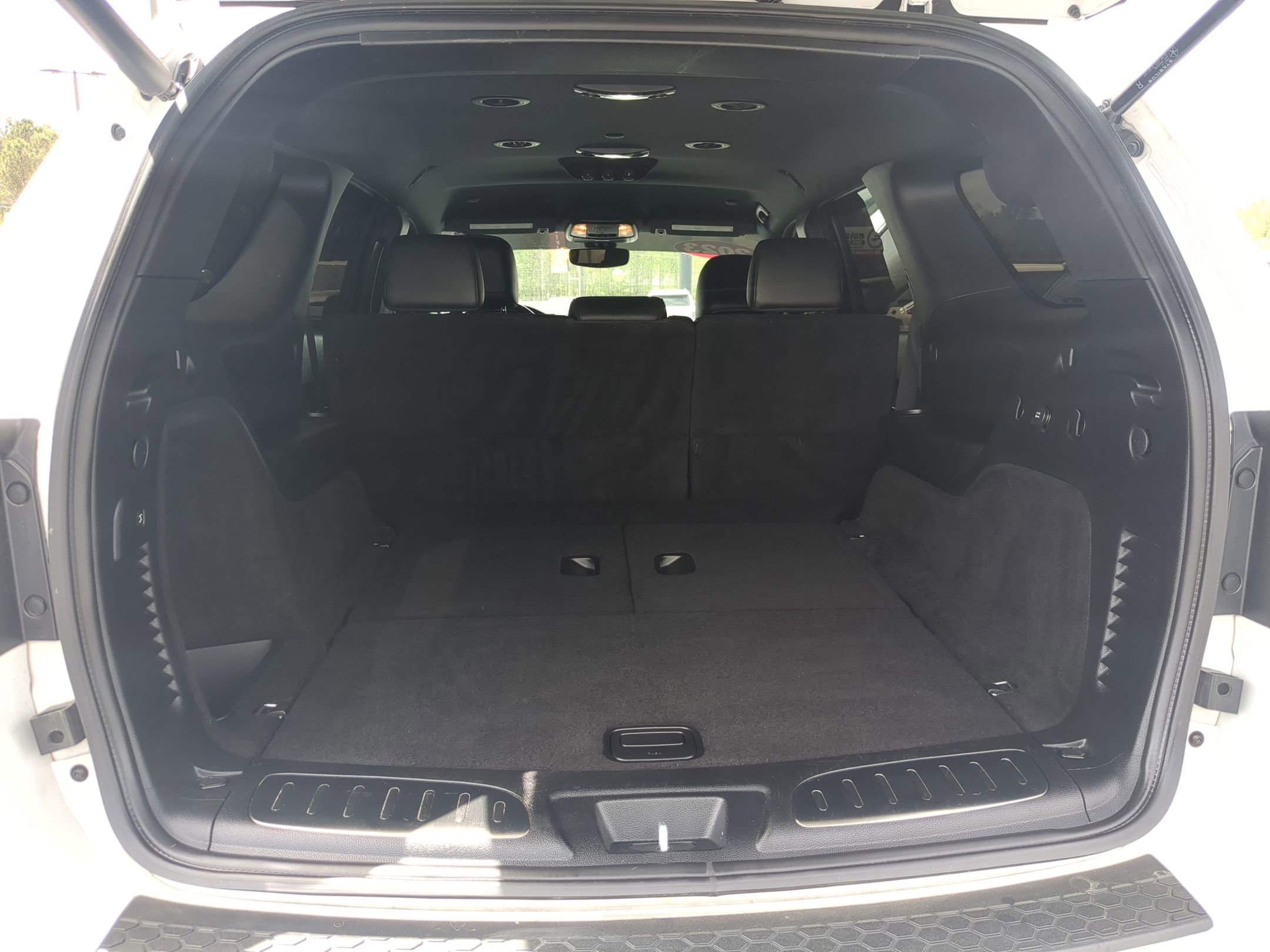 Used 2022 Dodge Durango SRT image 25