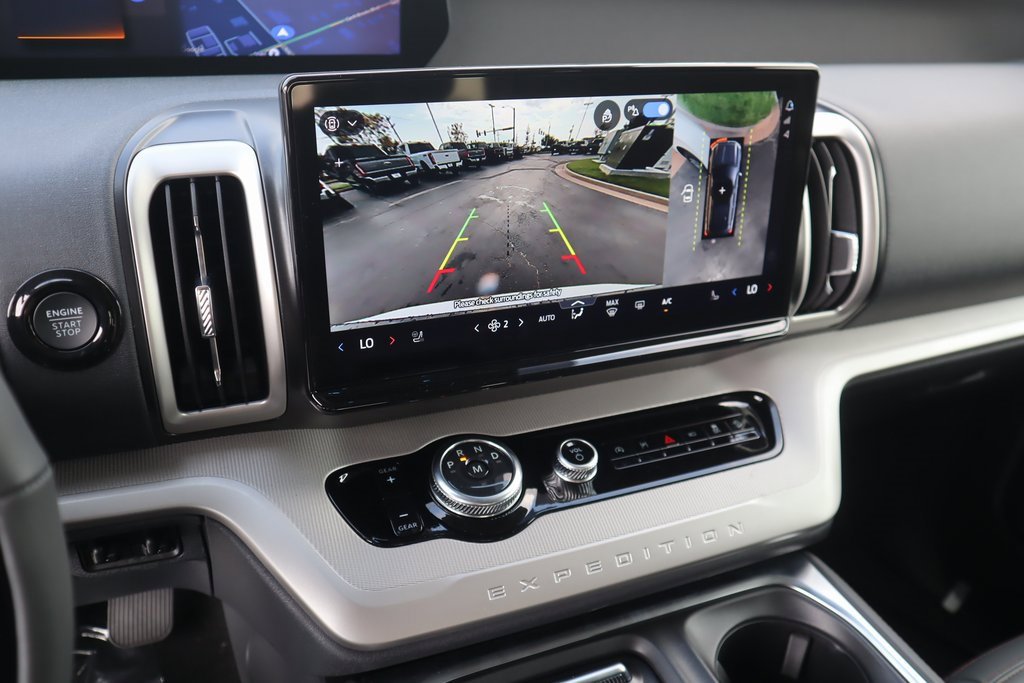 New 2025 Ford Expedition Active image 6