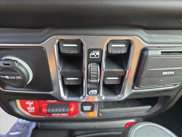 Used 2019 Jeep Wrangler Unlimited Rubicon AWD/4WD image 27