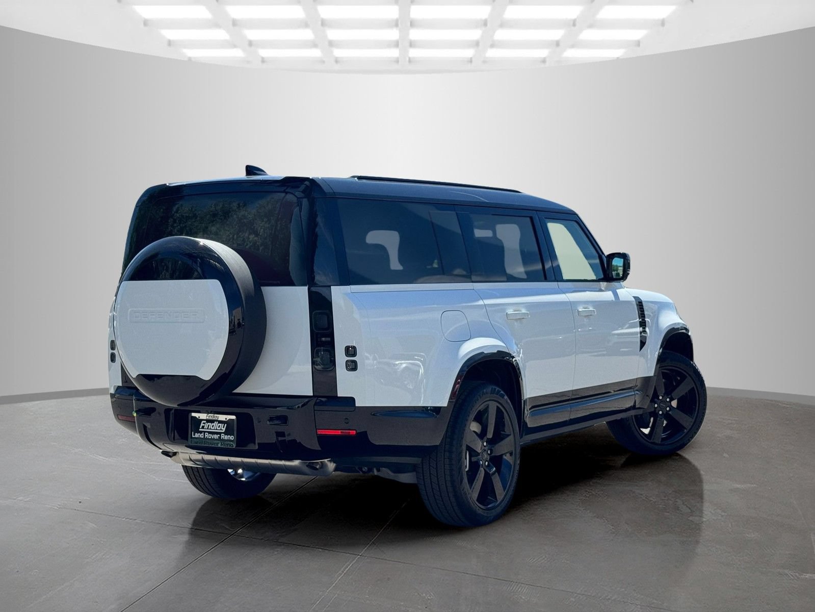 New 2026 Land Rover Defender 130 X-Dynamic SE AWD/4WD image 5