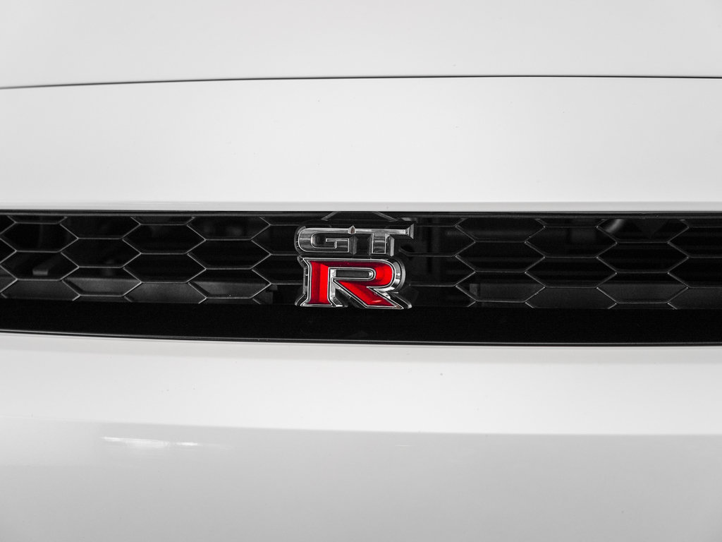 Used 2024 Nissan GT-R Premium w/ Premium Interior Package AWD/4WD image 48