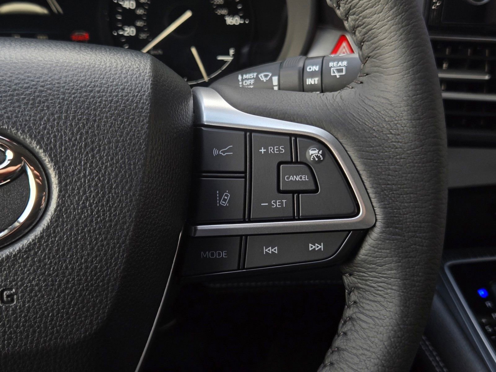 Certified 2026 Toyota Sienna XLE image 20